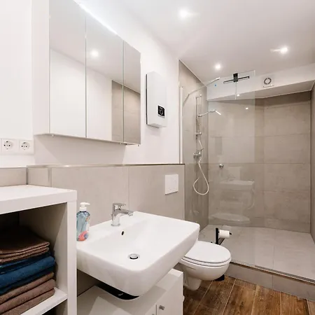 Apartment Im Herzen Von Düsseldorf- Pempelfort